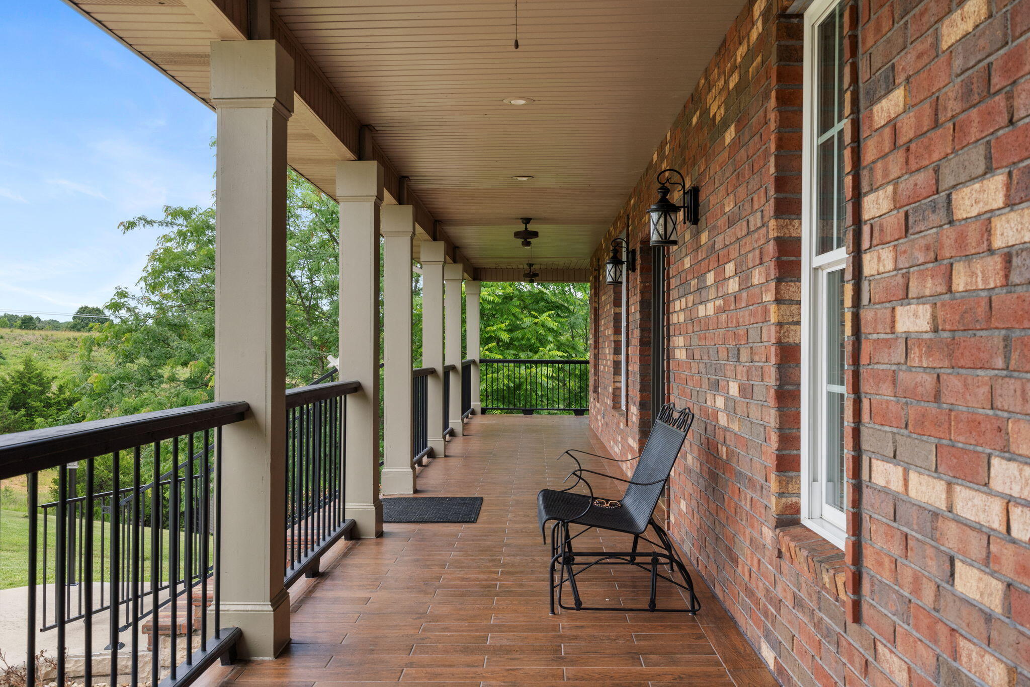 358 Spring View Place Property Photo 6