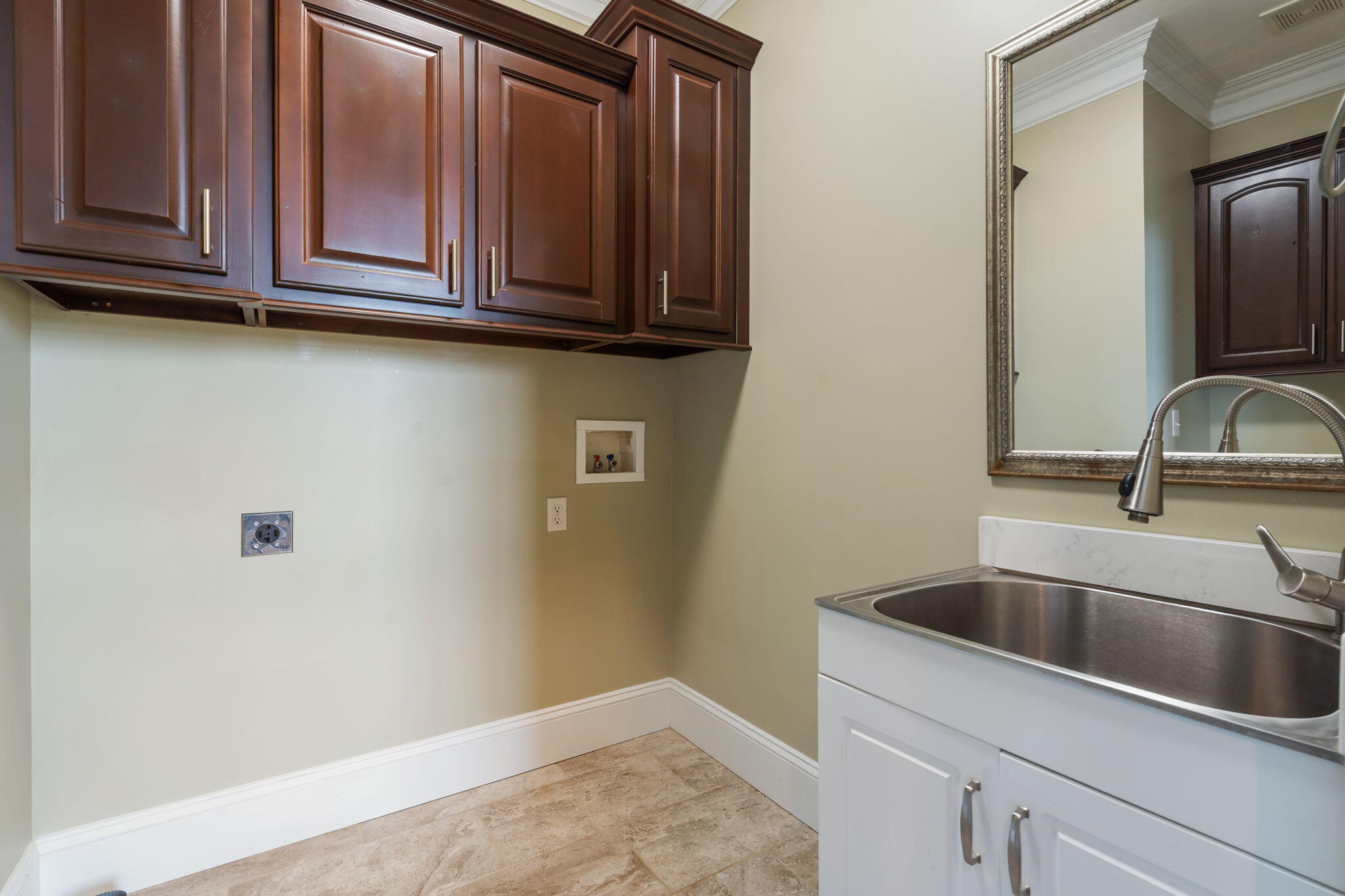 358 Spring View Place Property Photo 33