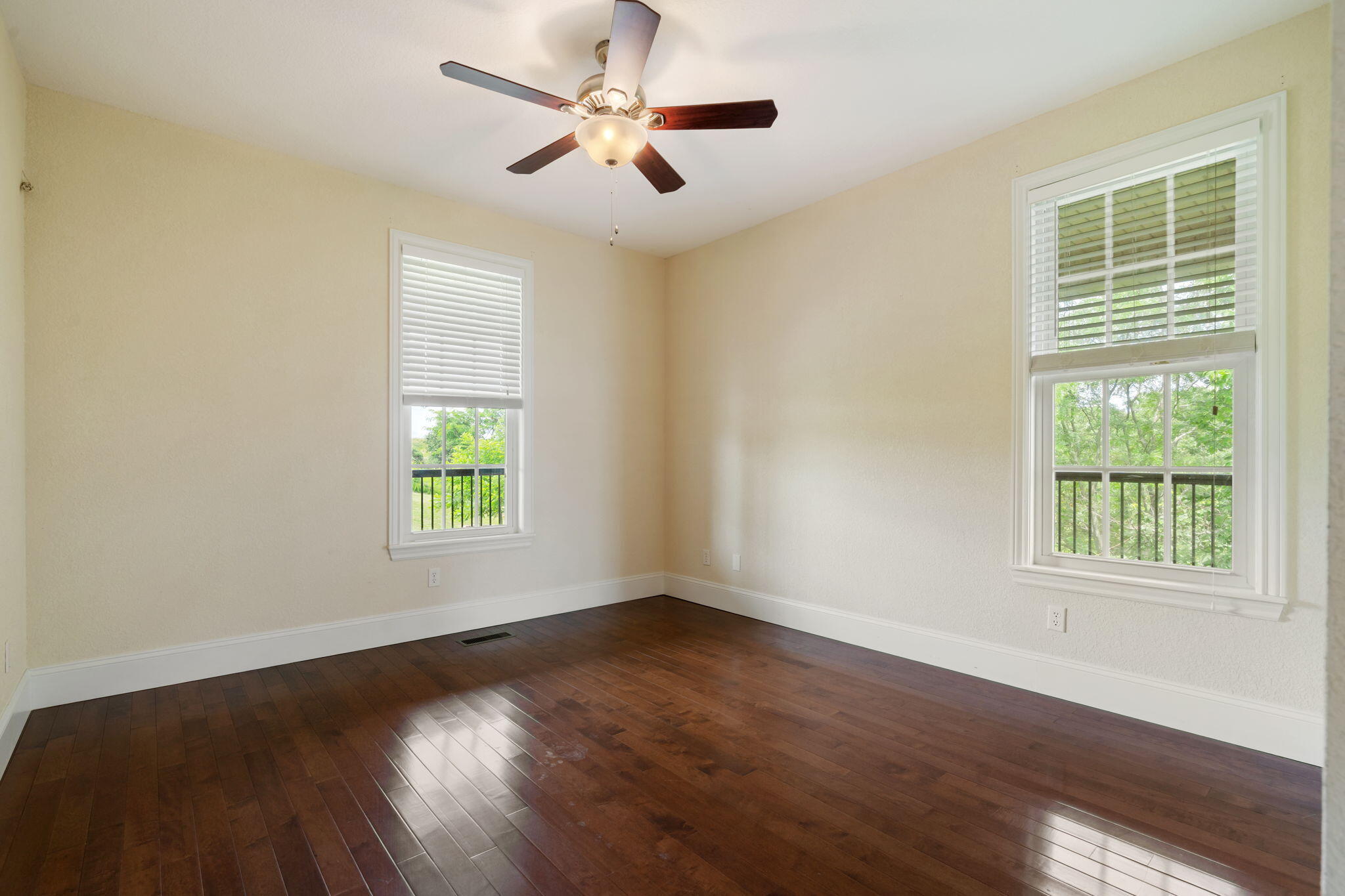358 Spring View Place Property Photo 34