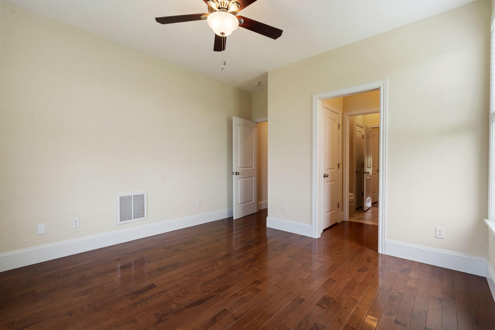 358 Spring View Place Property Photo 38