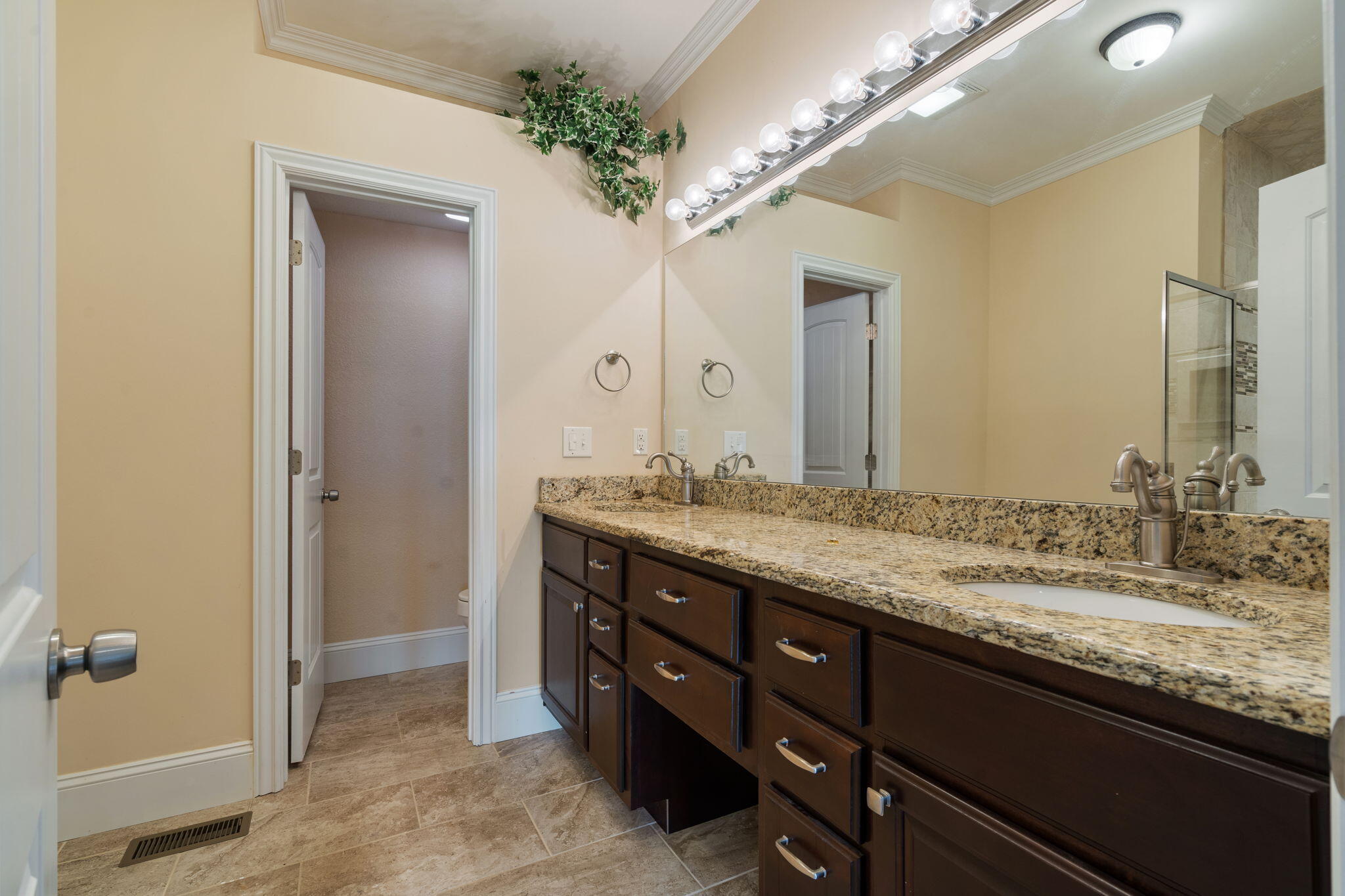 358 Spring View Place Property Photo 41