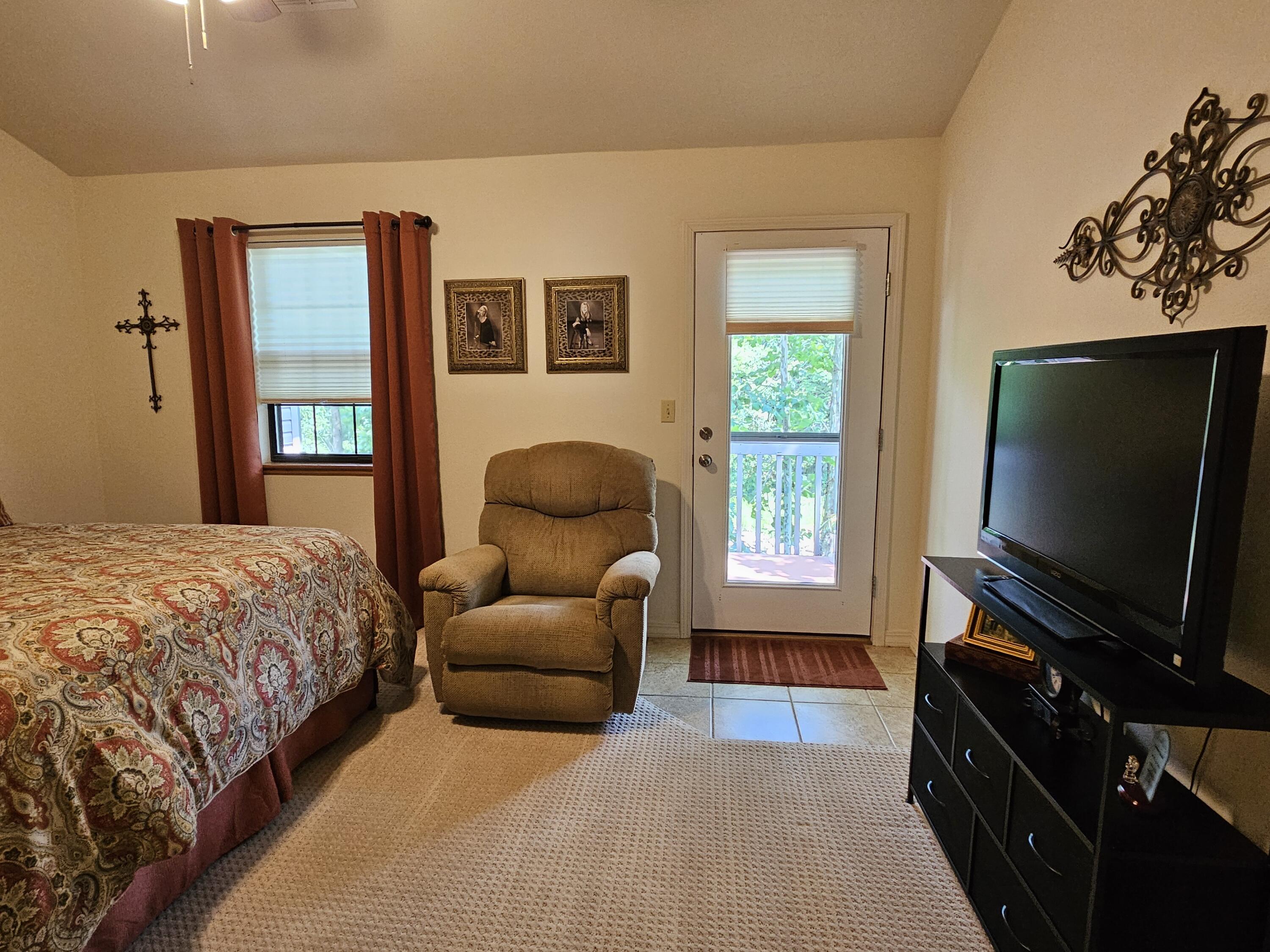 7832 Cozy Cove Road Property Photo 29