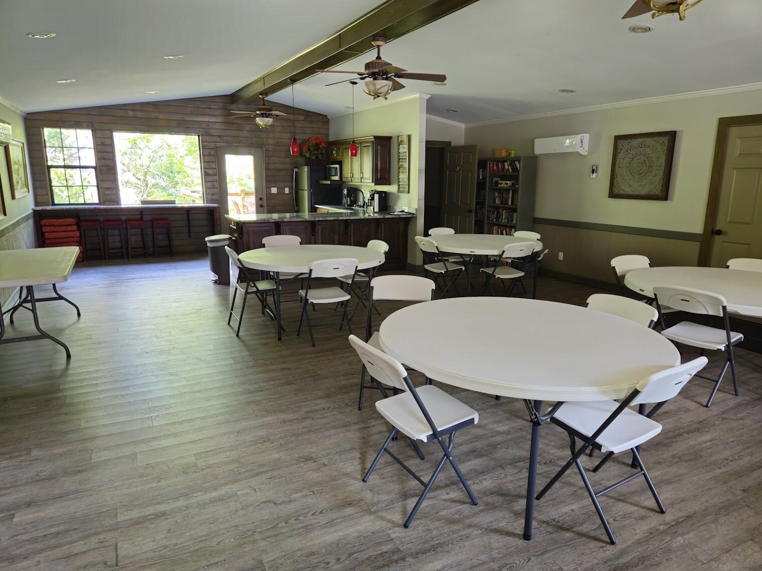 7832 Cozy Cove Road Property Photo 45