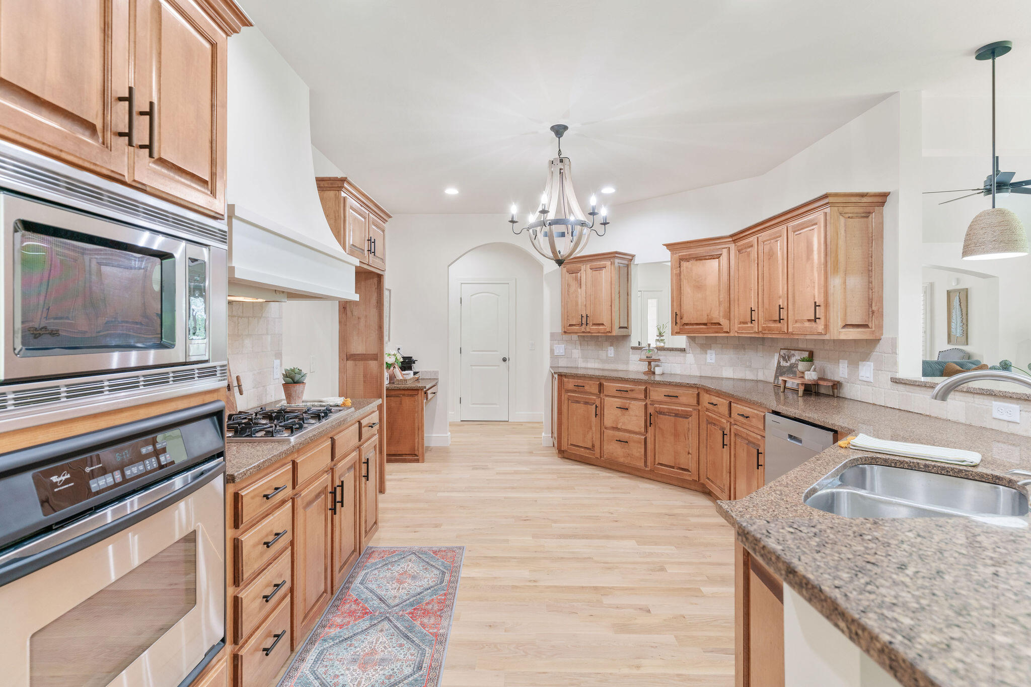 1303 East Eaglegate Parkway Property Photo 18