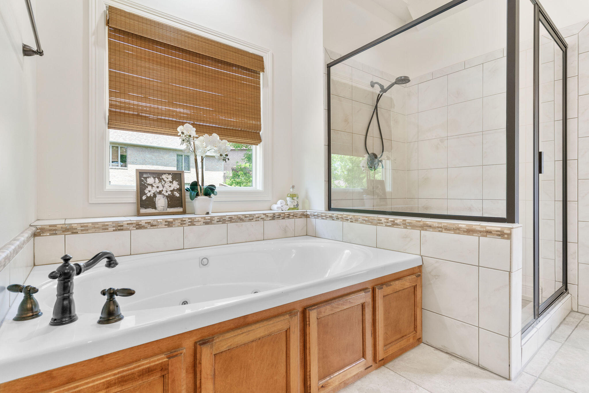 1303 East Eaglegate Parkway Property Photo 29