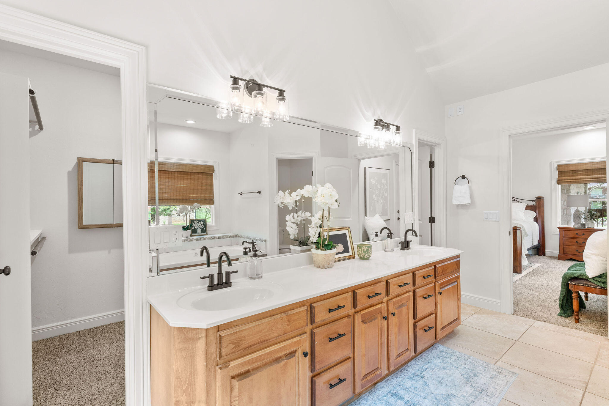 1303 East Eaglegate Parkway Property Photo 30