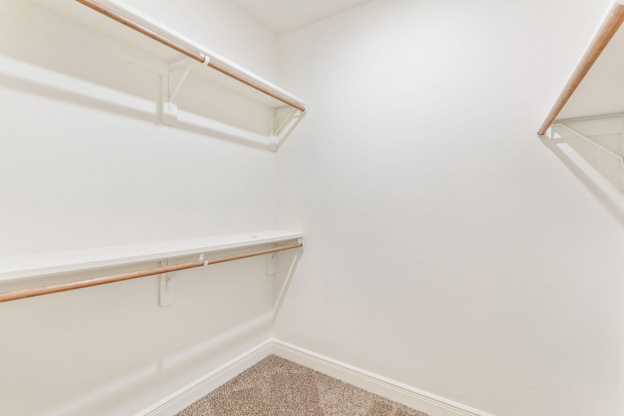 1303 East Eaglegate Parkway Property Photo 33