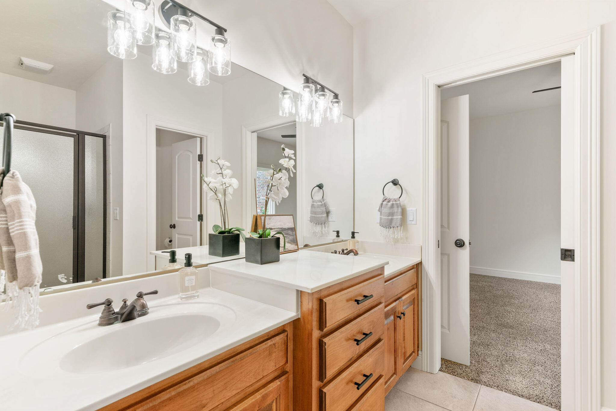 1303 East Eaglegate Parkway Property Photo 38