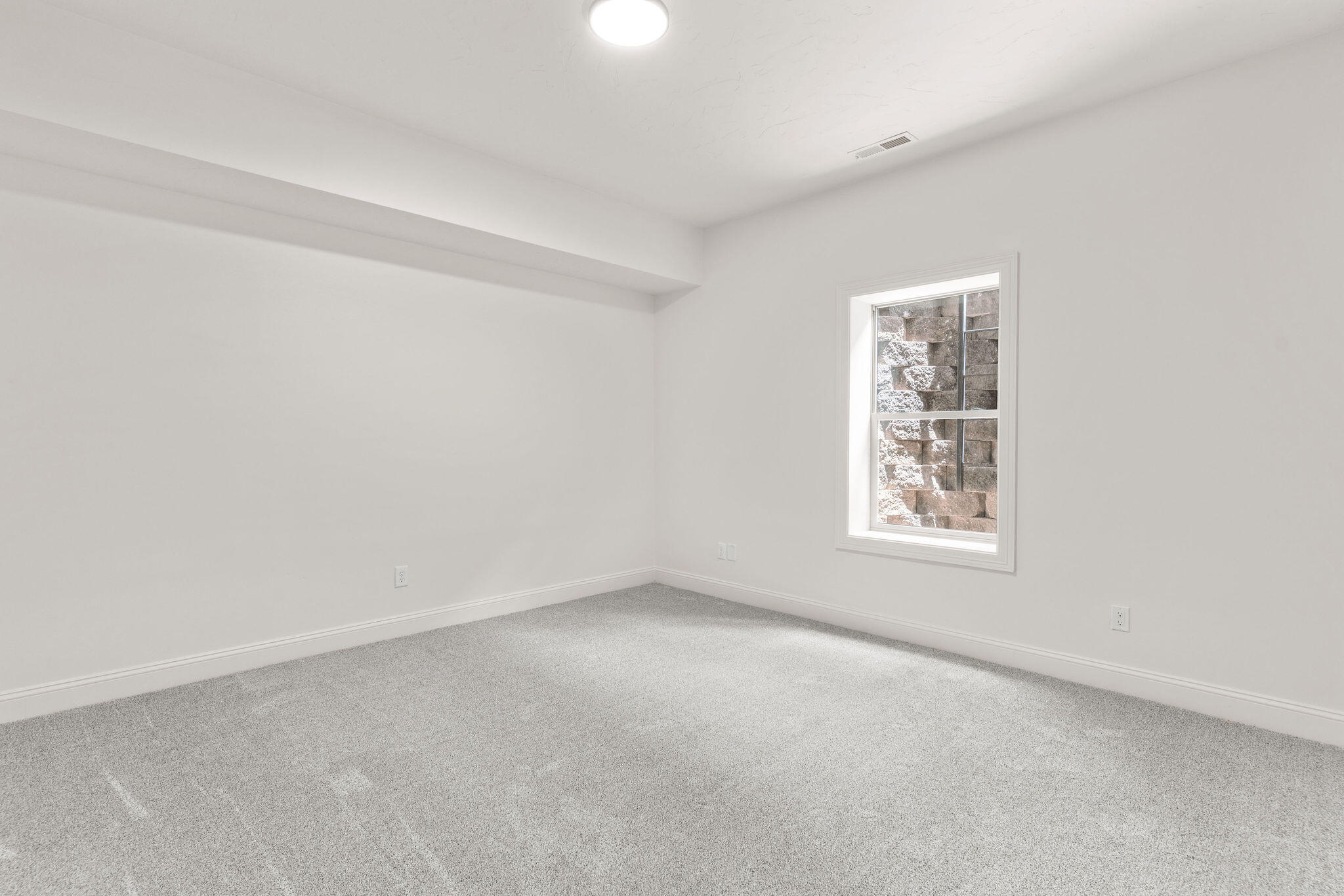 1303 East Eaglegate Parkway Property Photo 55