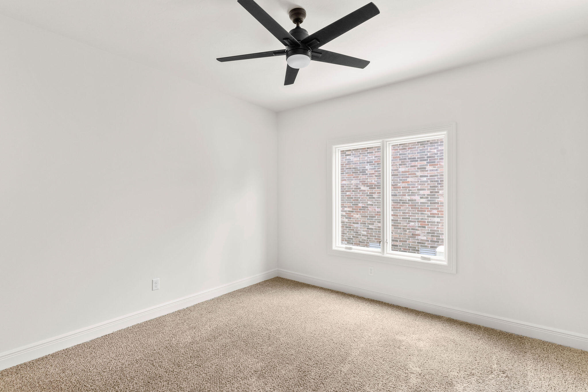 1303 East Eaglegate Parkway Property Photo 56