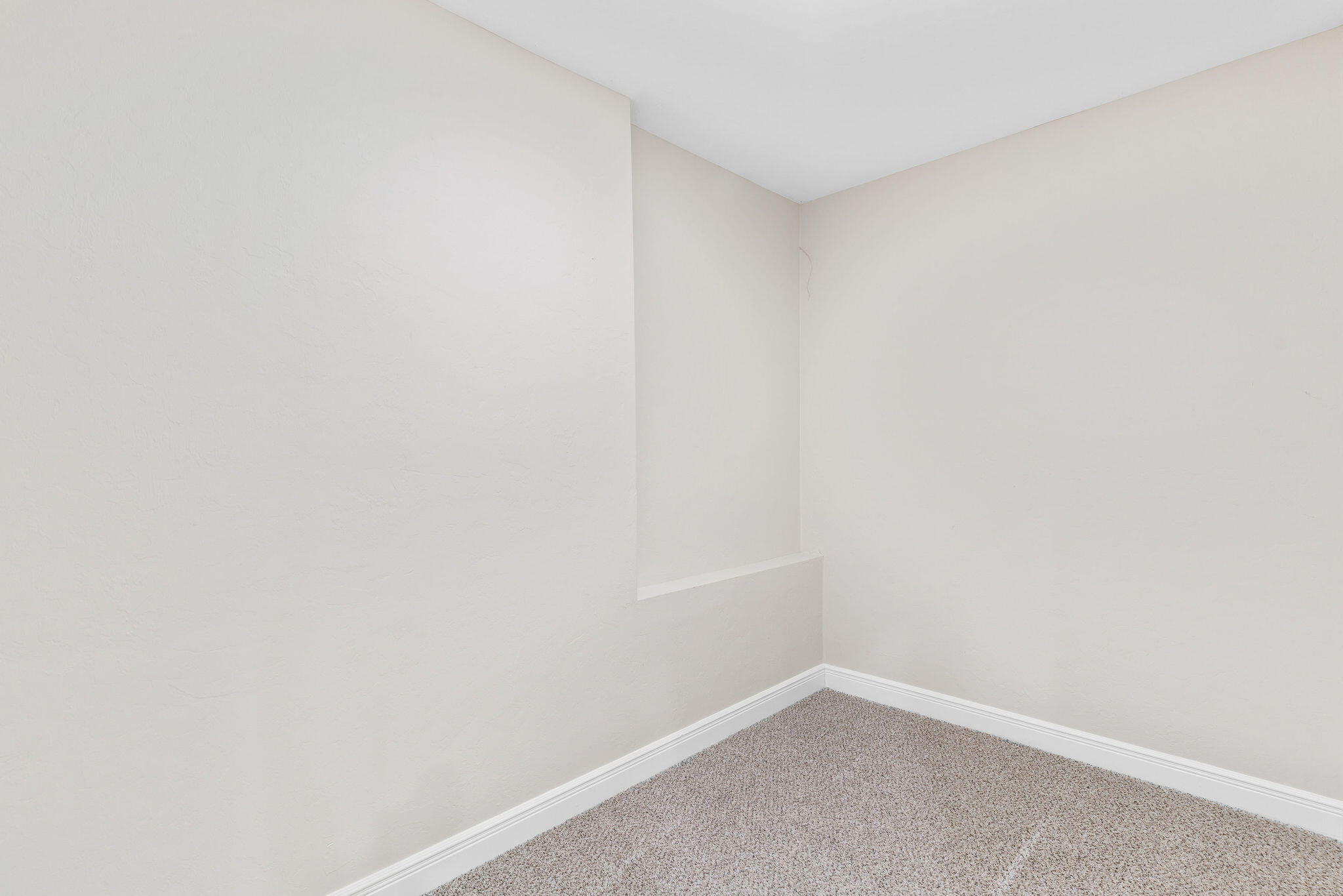 1303 East Eaglegate Parkway Property Photo 58