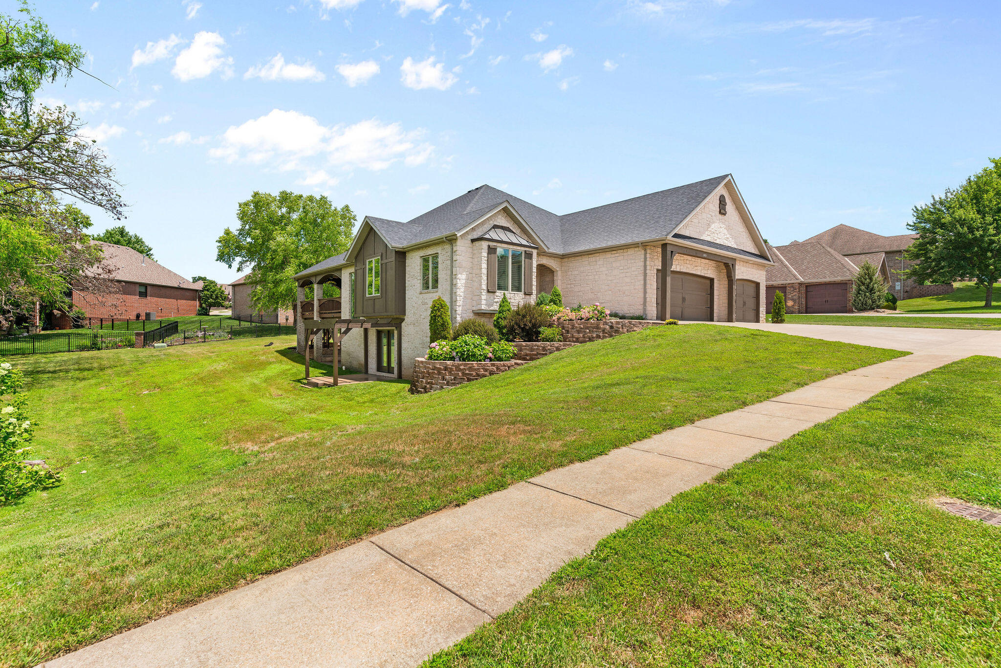 1303 East Eaglegate Parkway Property Photo 67
