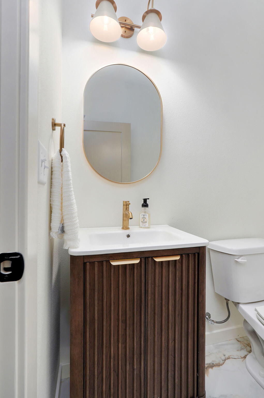 2111 East Will Street Property Photo 18