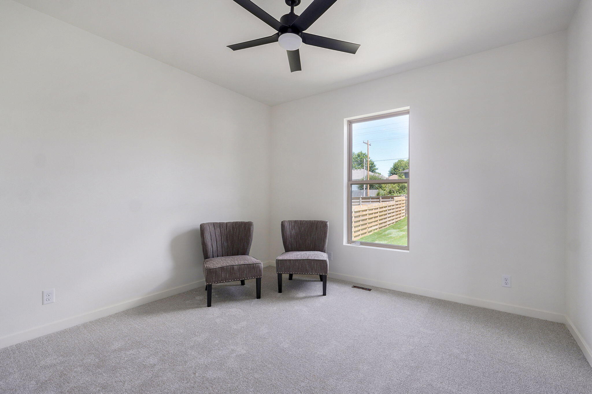 2111 East Will Street Property Photo 32