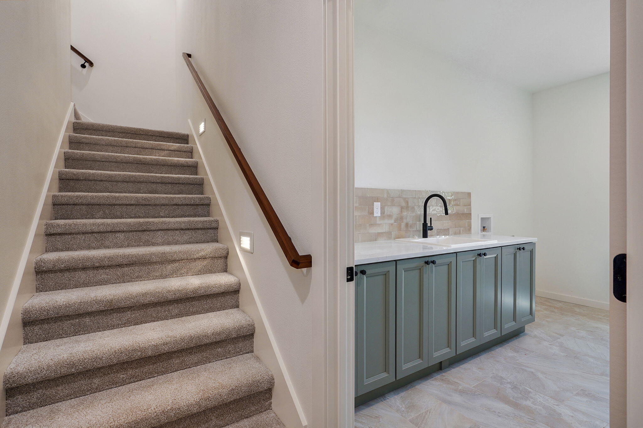 2111 East Will Street Property Photo 33