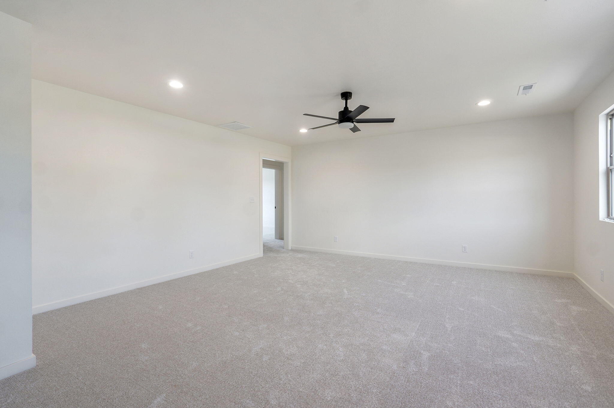 2111 East Will Street Property Photo 34