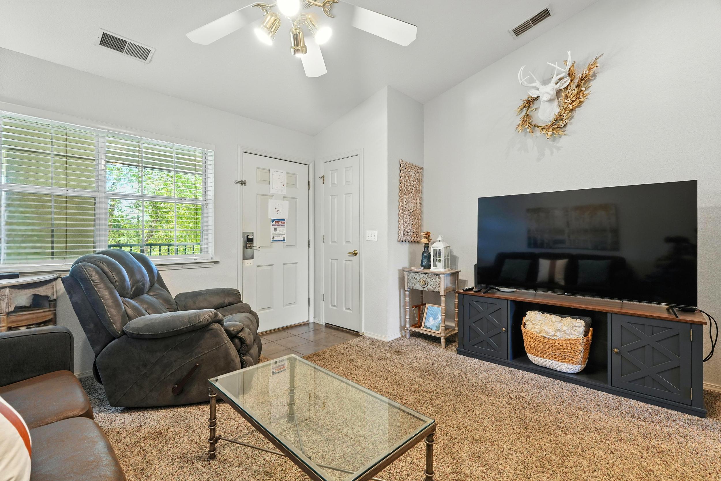 530 Spring Creek Court Property Photo 3