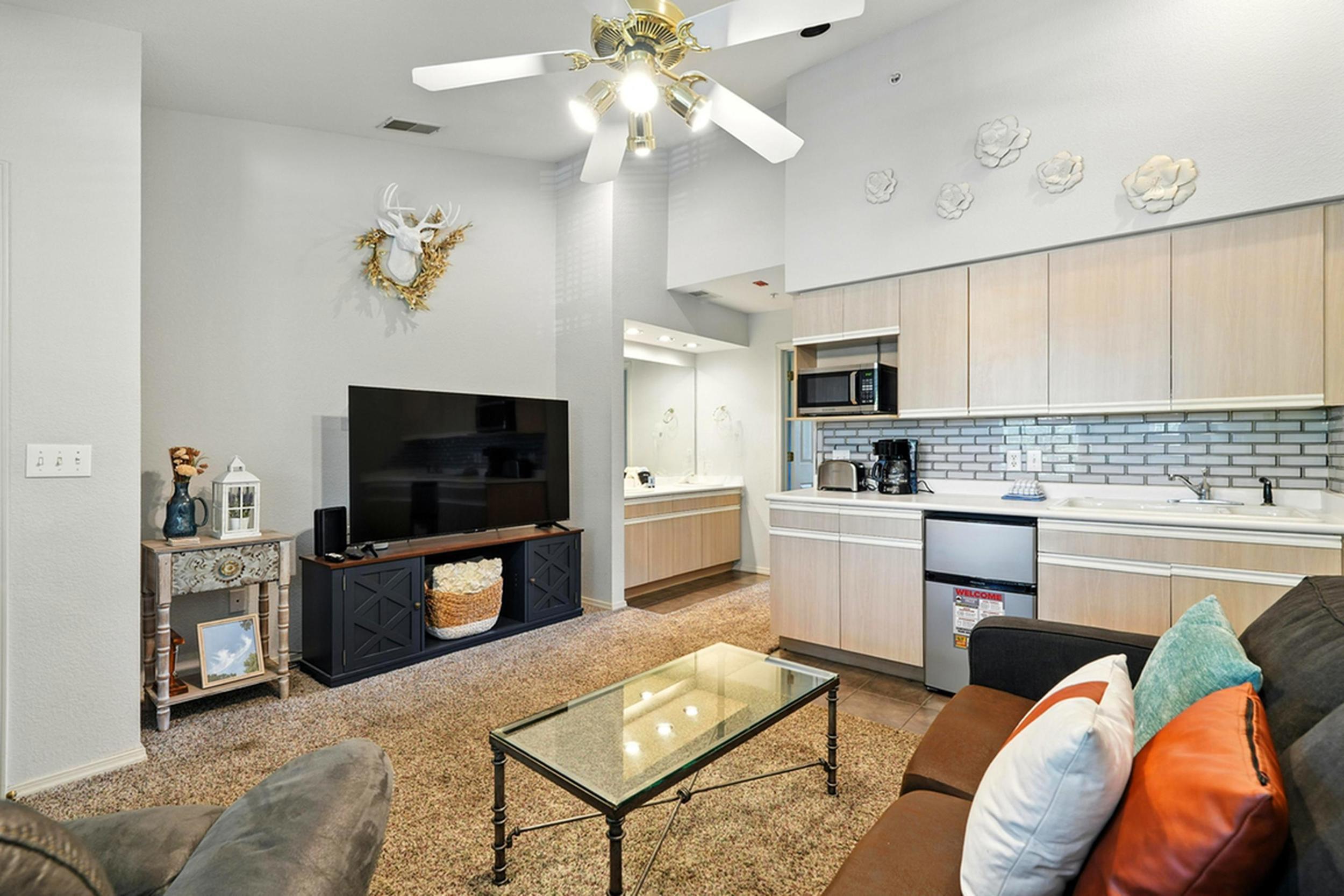 530 Spring Creek Court Property Photo 6