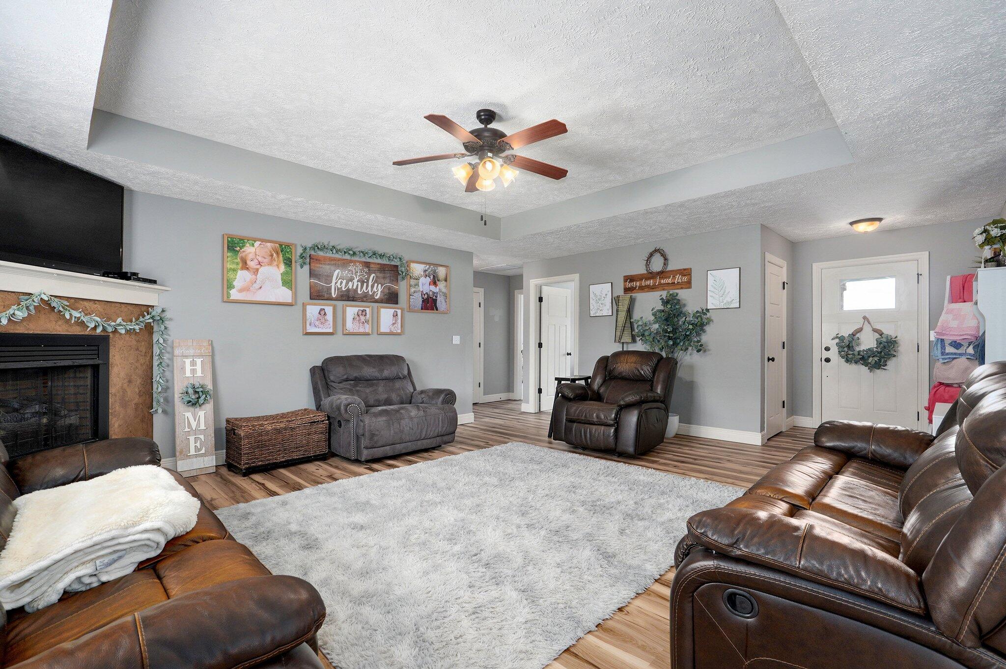 4531 West Somerset Drive Property Photo 5