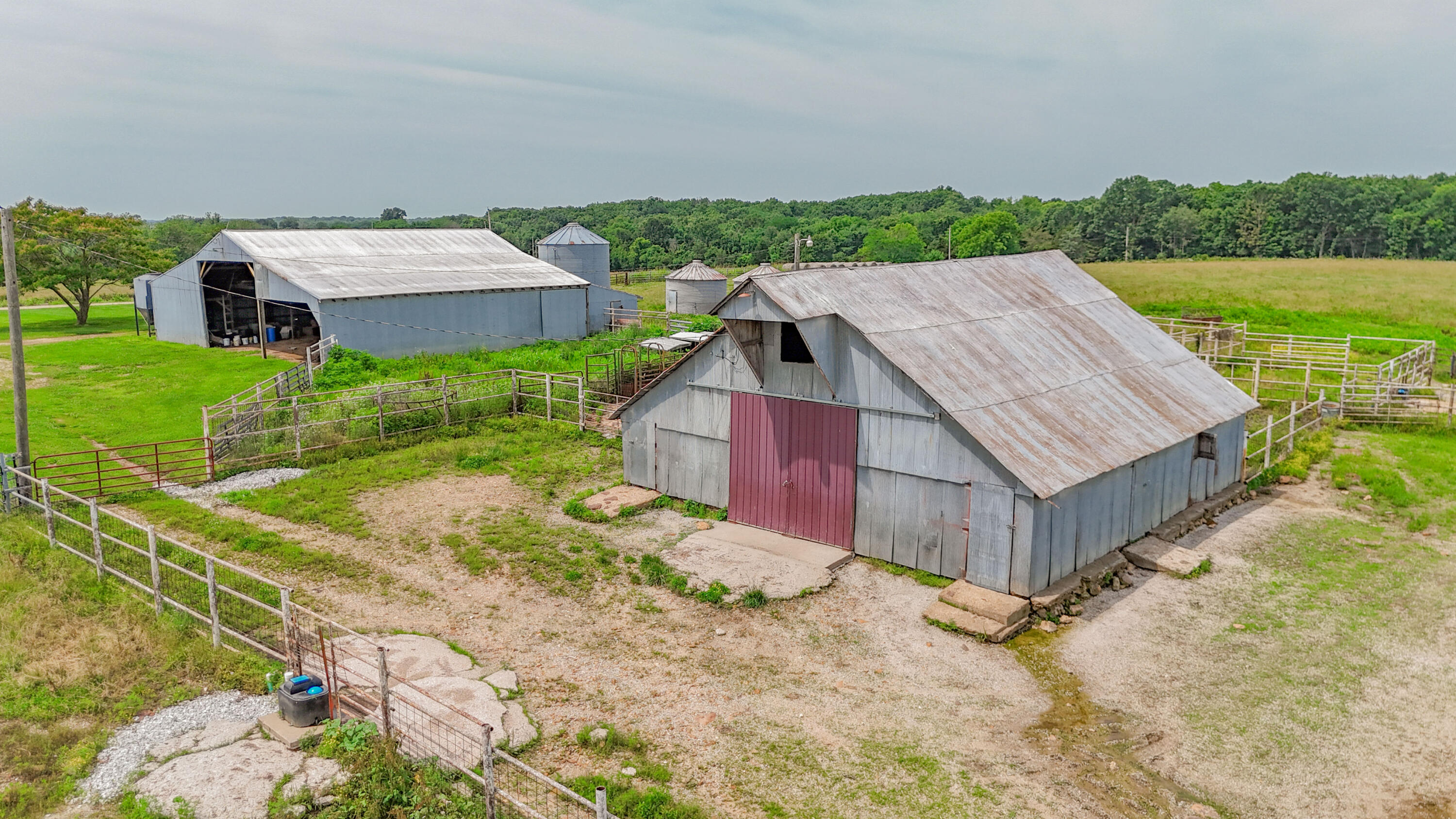9661 East 1070 Road Property Photo 11