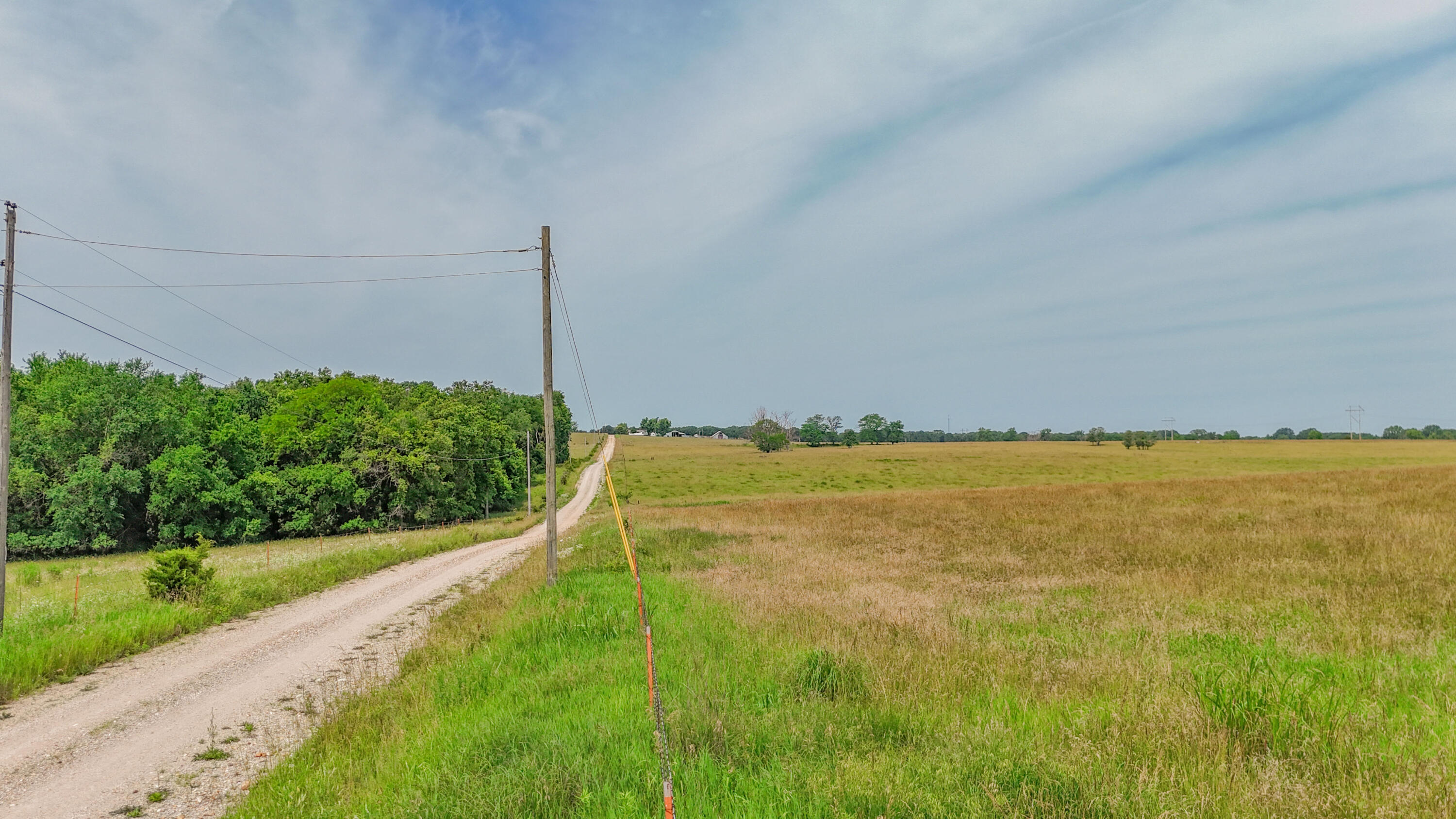9661 East 1070 Road Property Photo 16