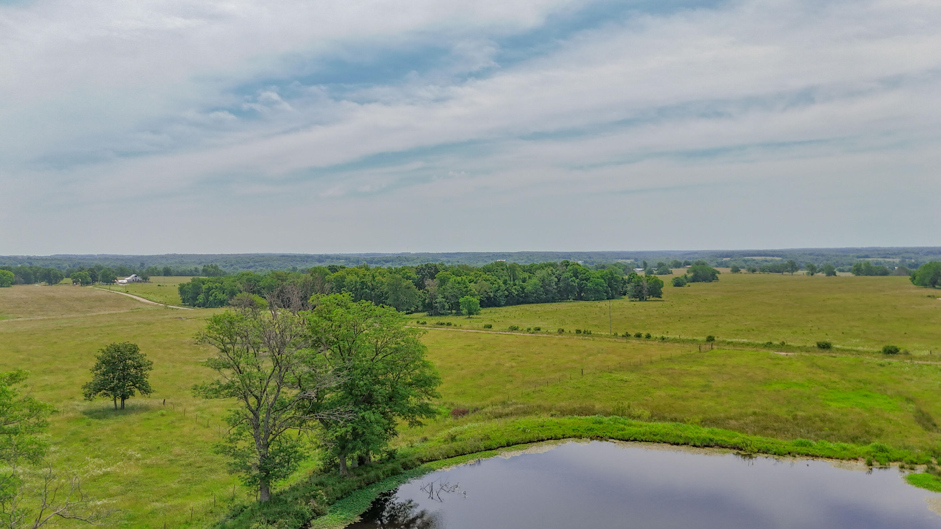 9661 East 1070 Road Property Photo 23