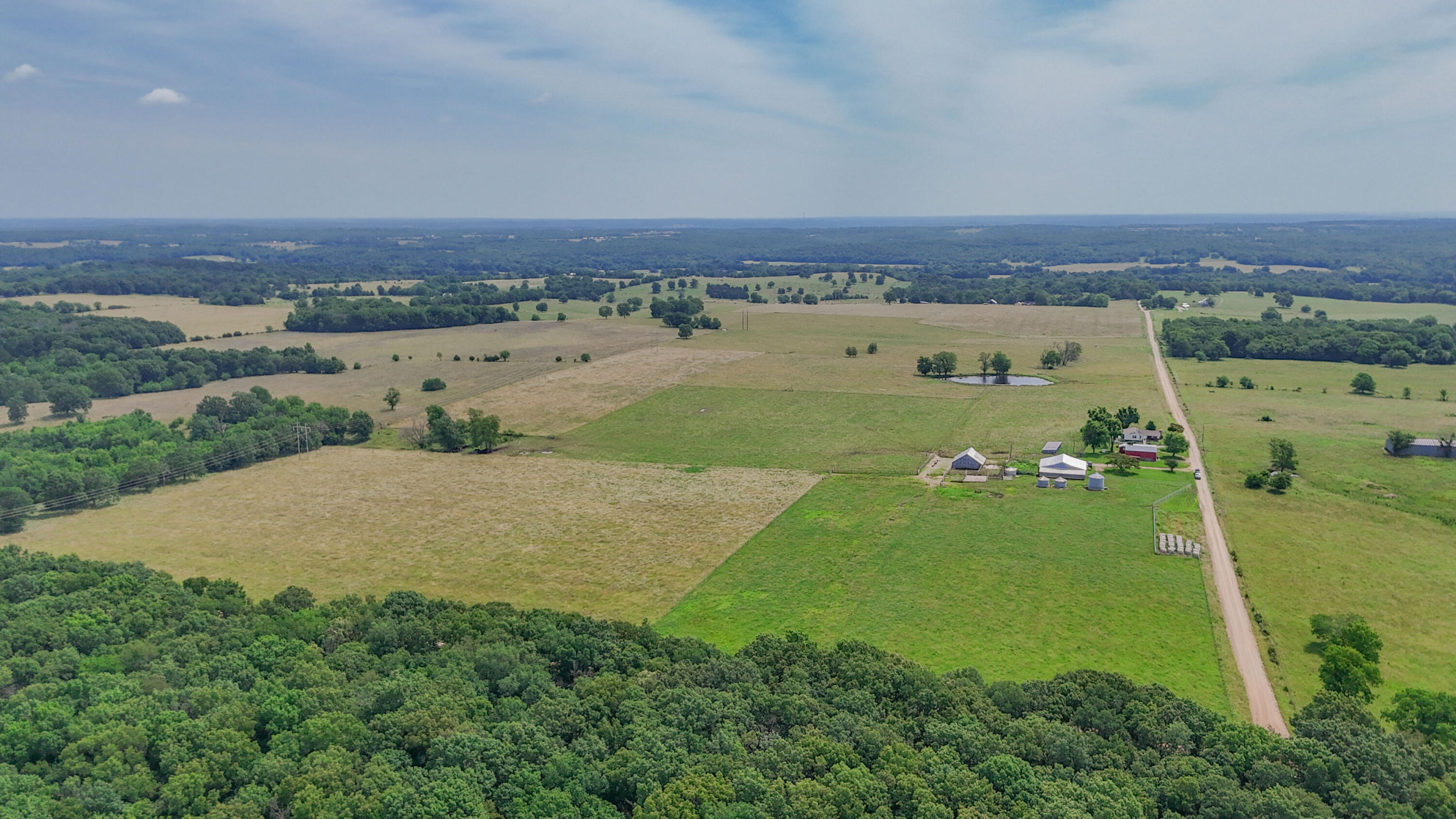 9661 East 1070 Road Property Photo 26
