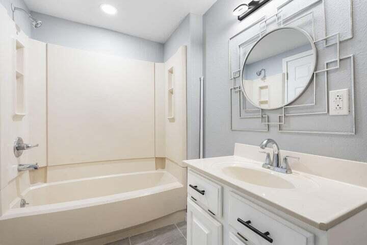 622 Lake Shore Drive Property Photo 22