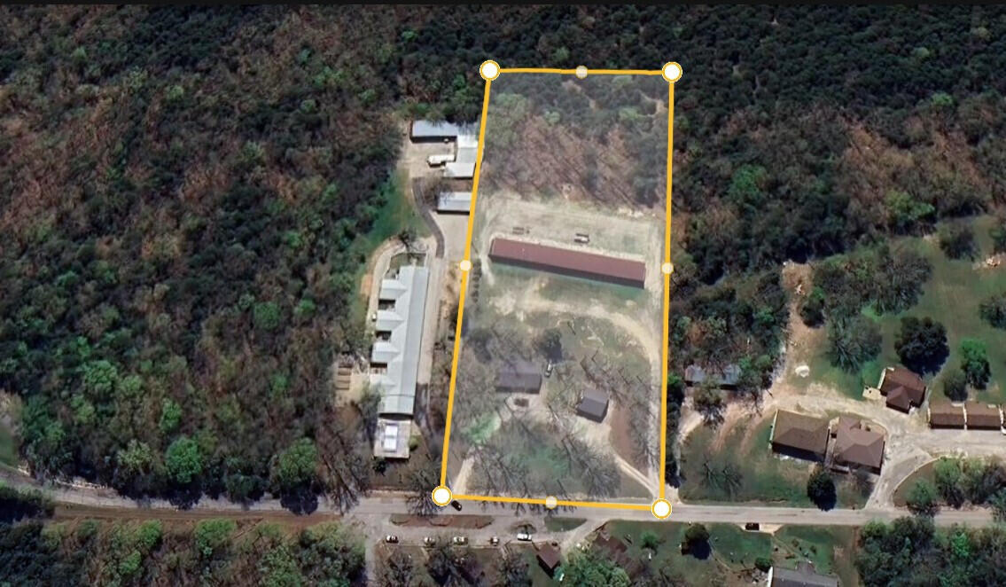 462 Campbell Point Road Property Photo 1