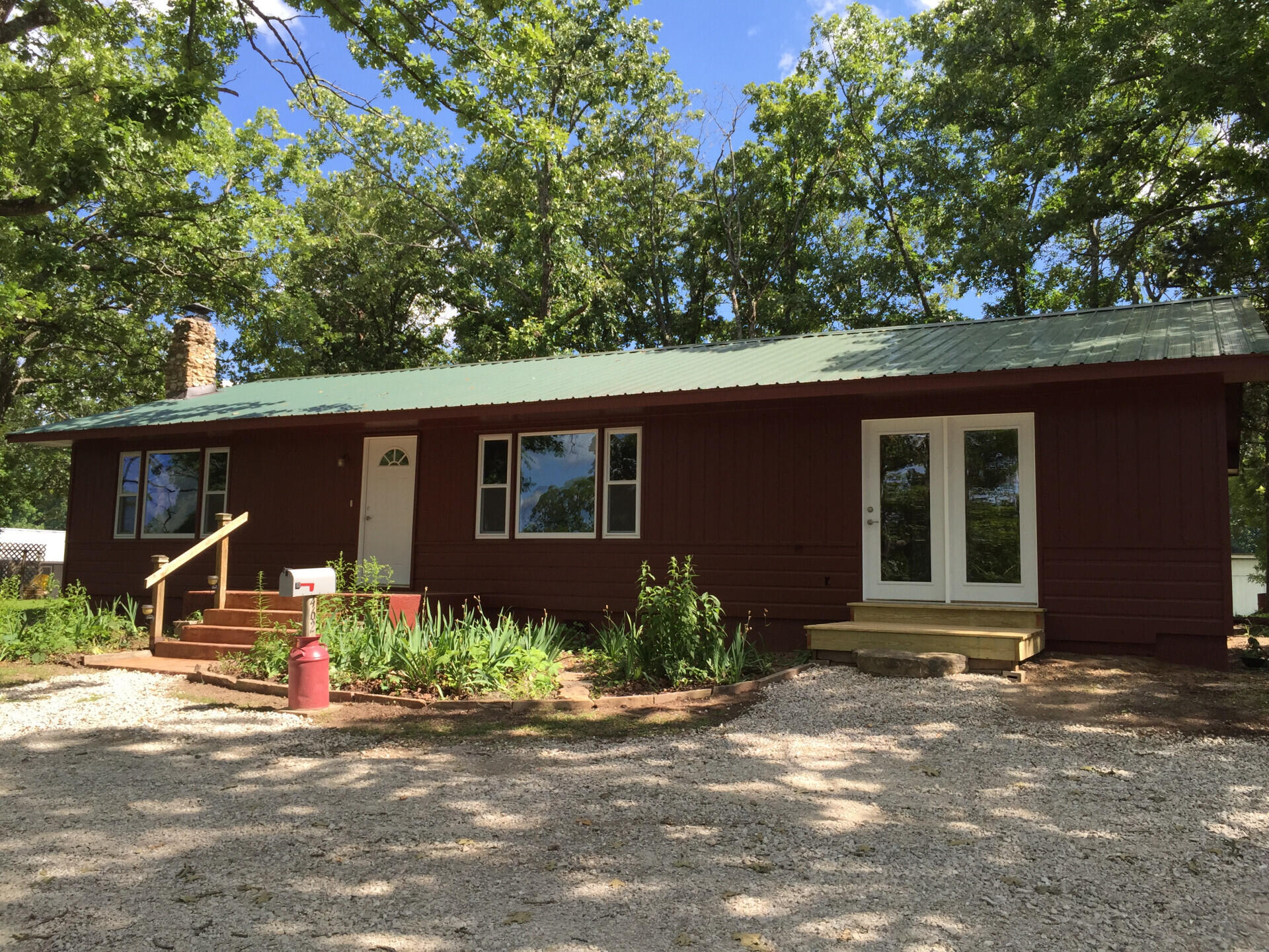 462 Campbell Point Road Property Photo 4