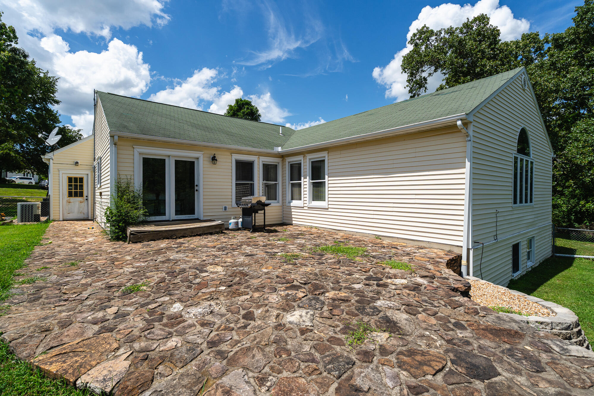 9632 Private Road 8610 Property Photo 3