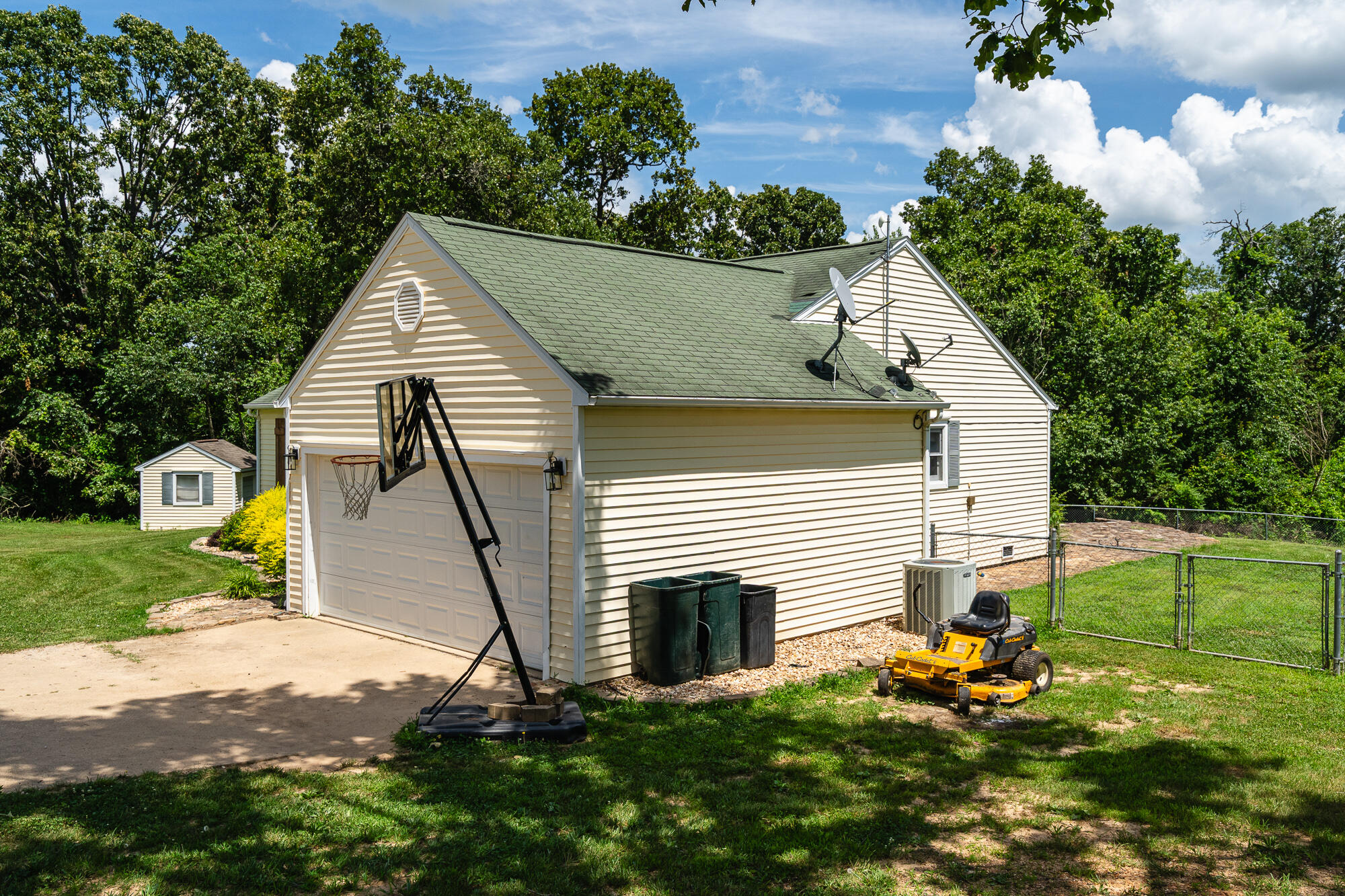 9632 Private Road 8610 Property Photo 32