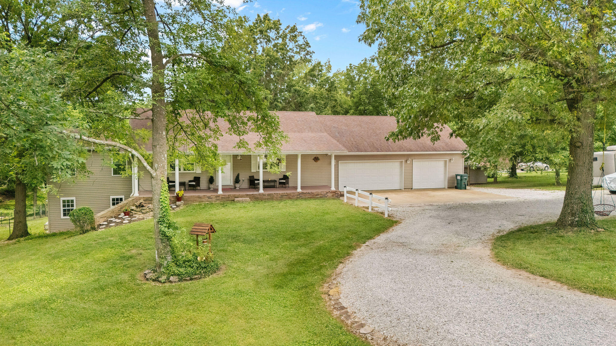 1850 East Farm Road 88 Property Photo 3