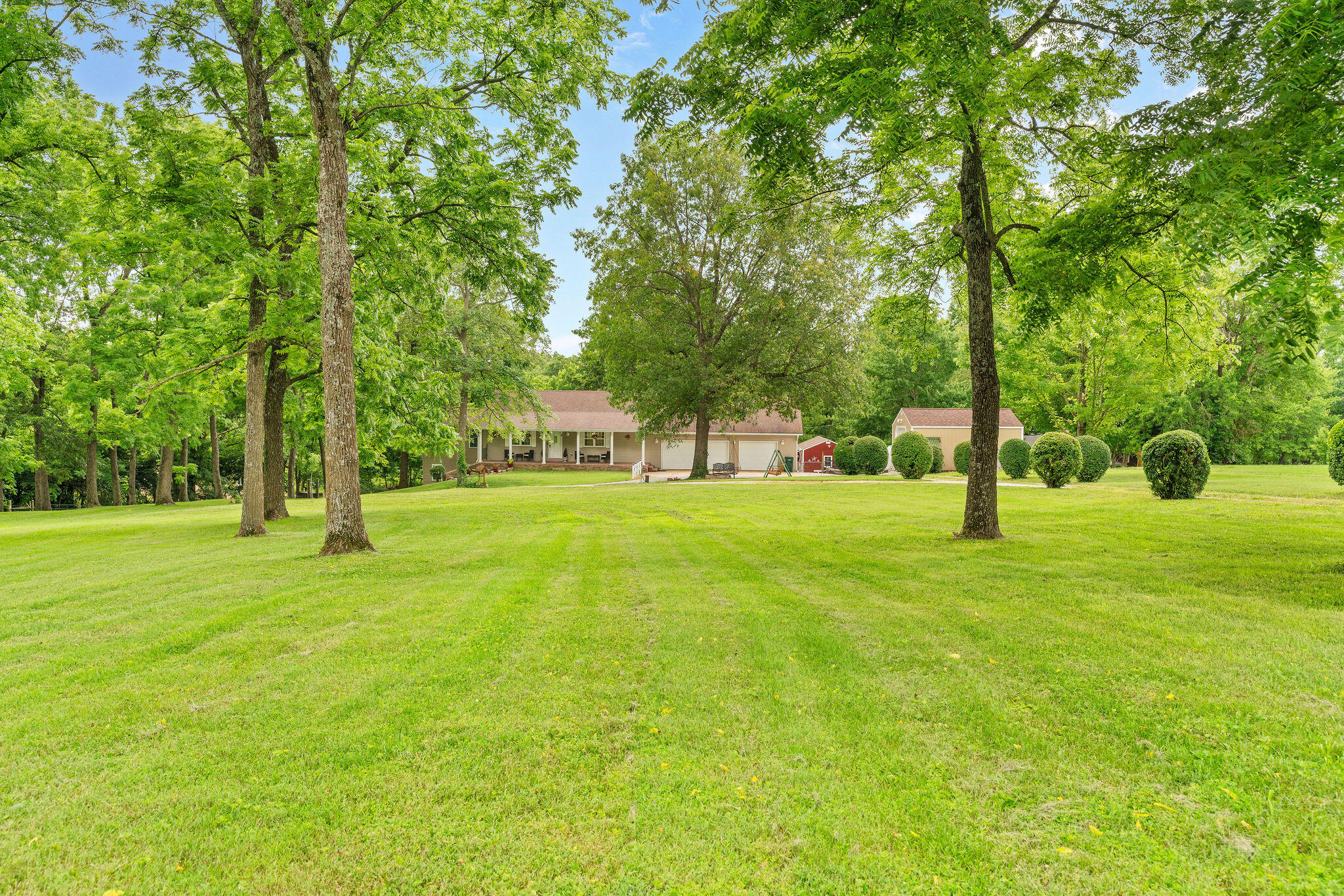 1850 East Farm Road 88 Property Photo 6
