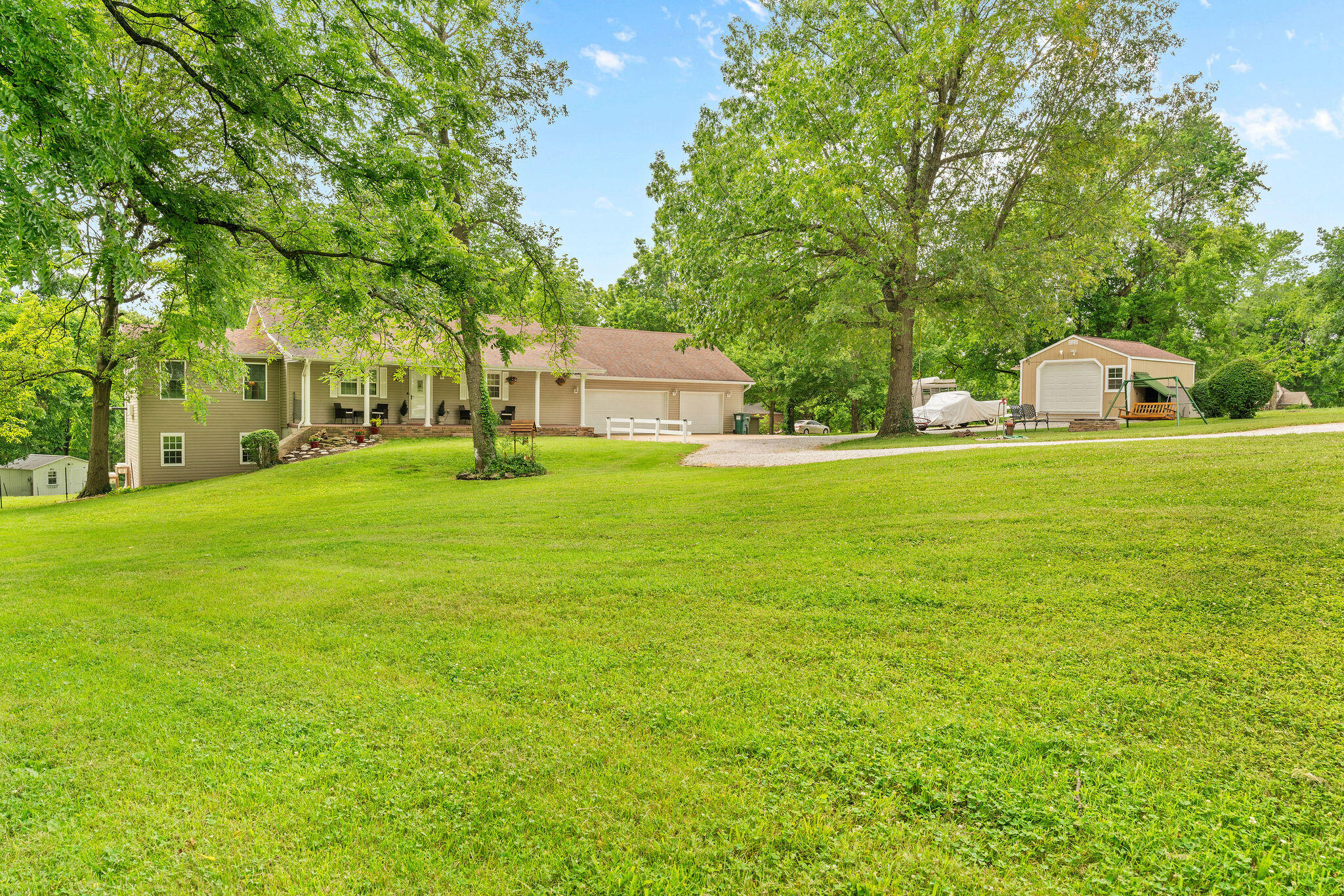 1850 East Farm Road 88 Property Photo 8