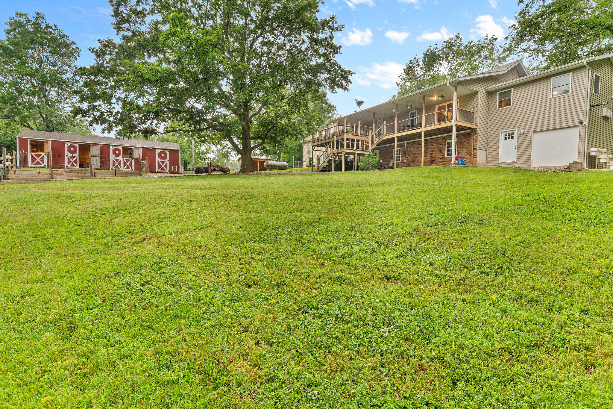 1850 East Farm Road 88 Property Photo 45