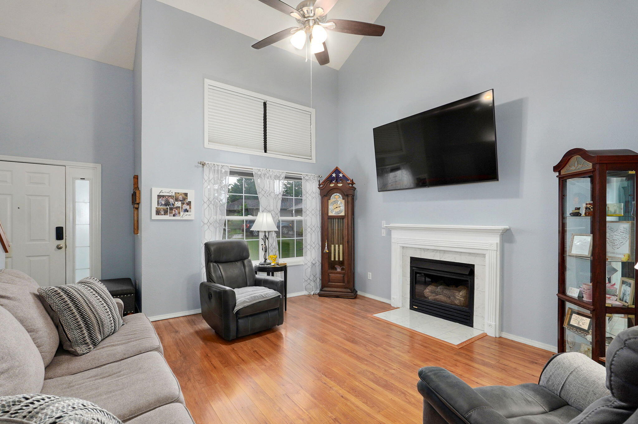 801 South Creekwood Court Property Photo 6