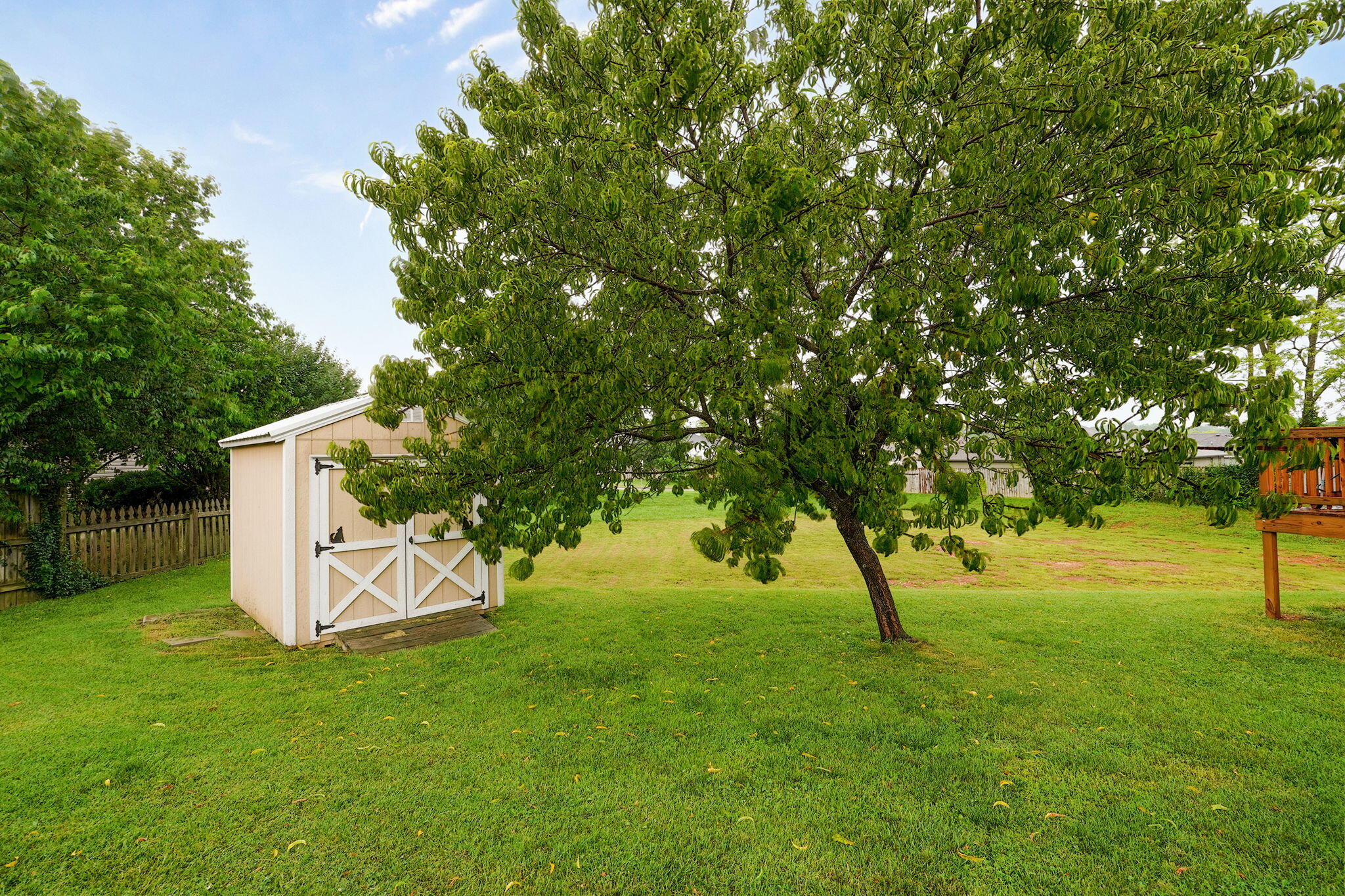 801 South Creekwood Court Property Photo 23