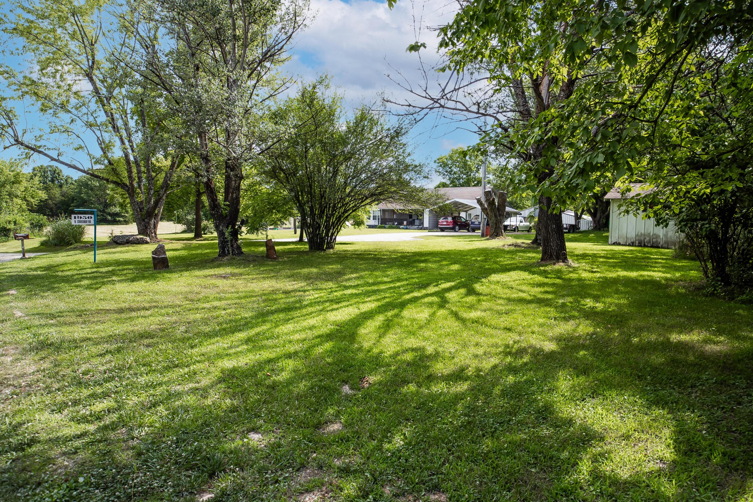 1950 North Crossway Road Property Photo 52