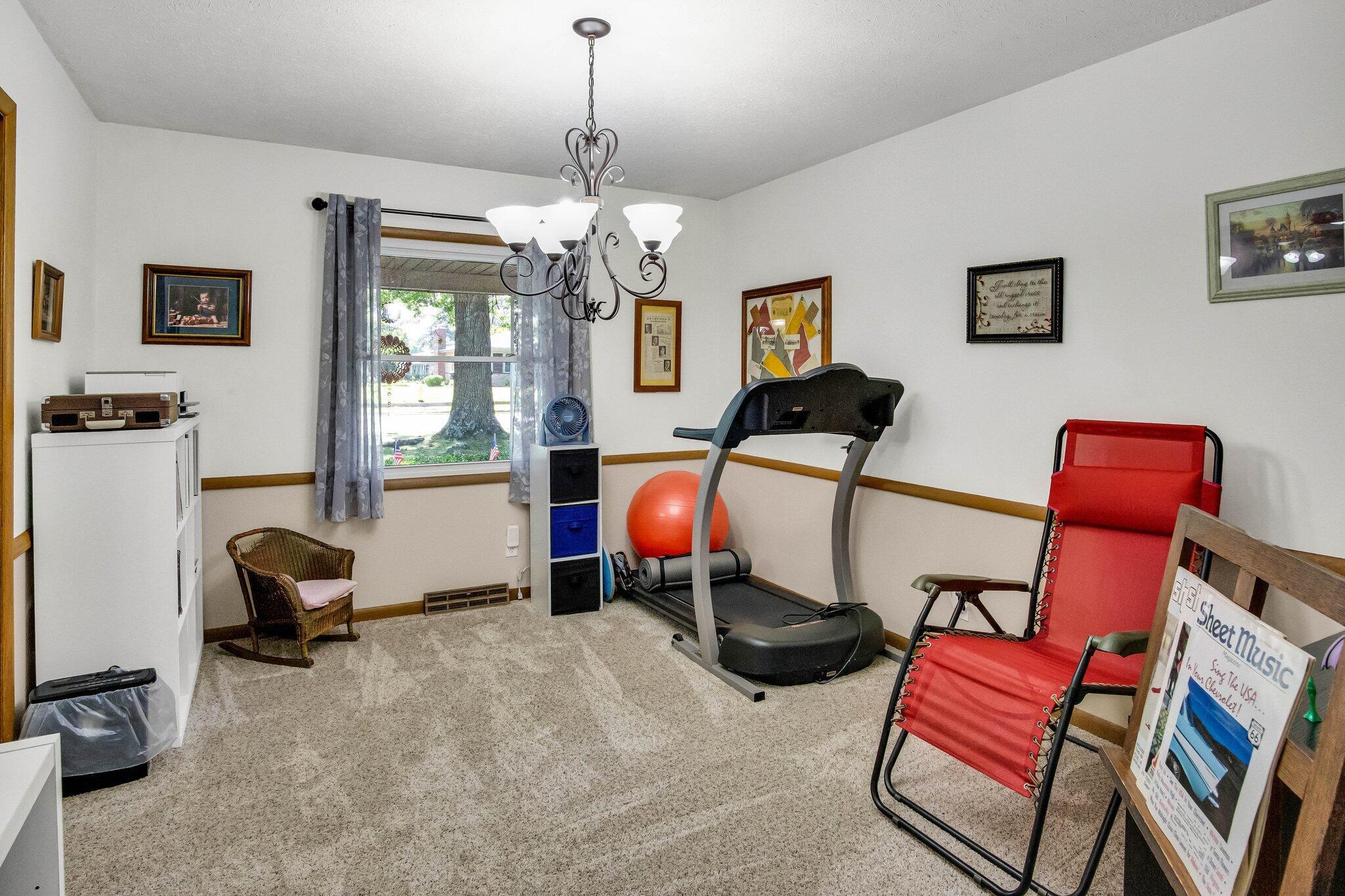 4045 South Broadway Avenue Property Photo 10
