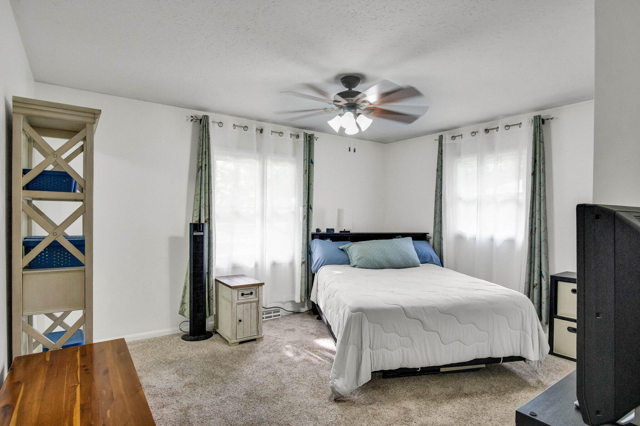 4045 South Broadway Avenue Property Photo 11