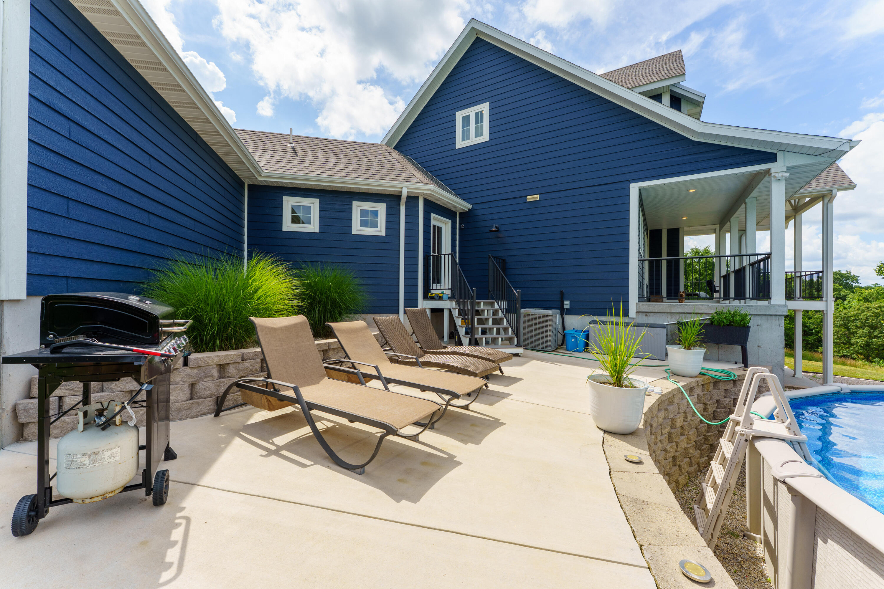 155 Cedar Springs Avenue Property Photo 4