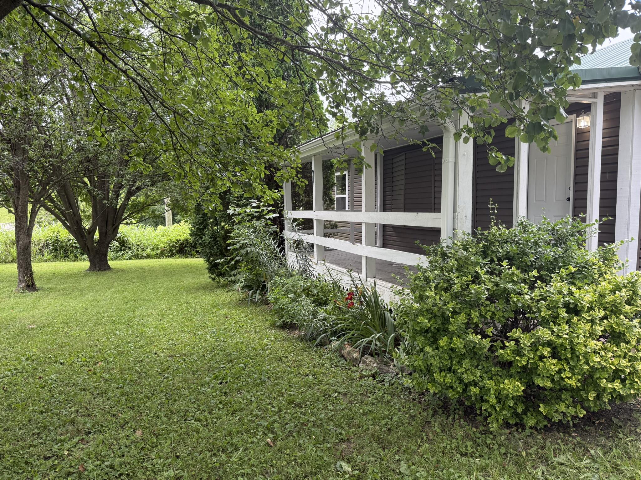 2105 Highway M Property Photo 2