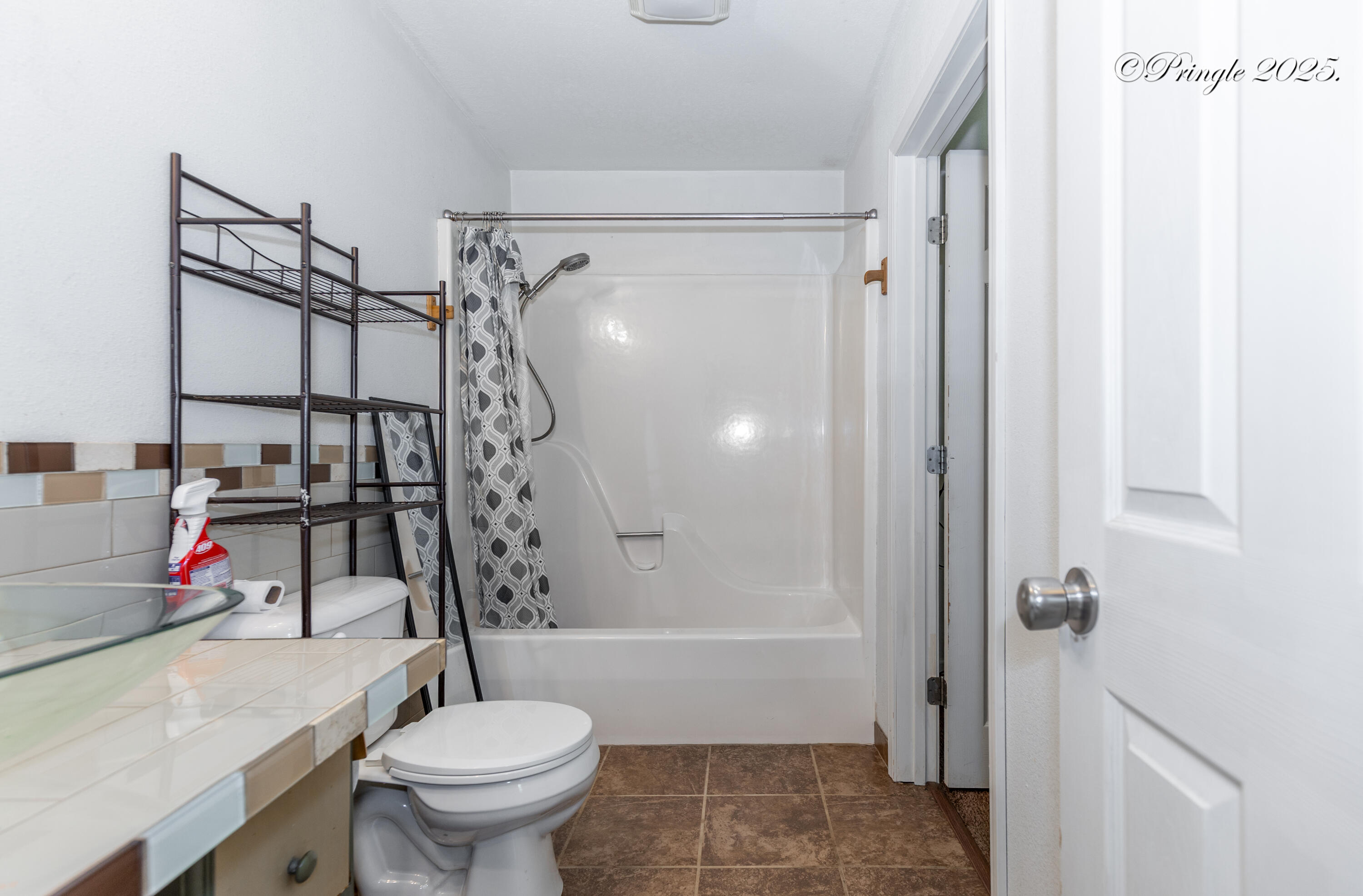 916 Kansas Street Property Photo 10