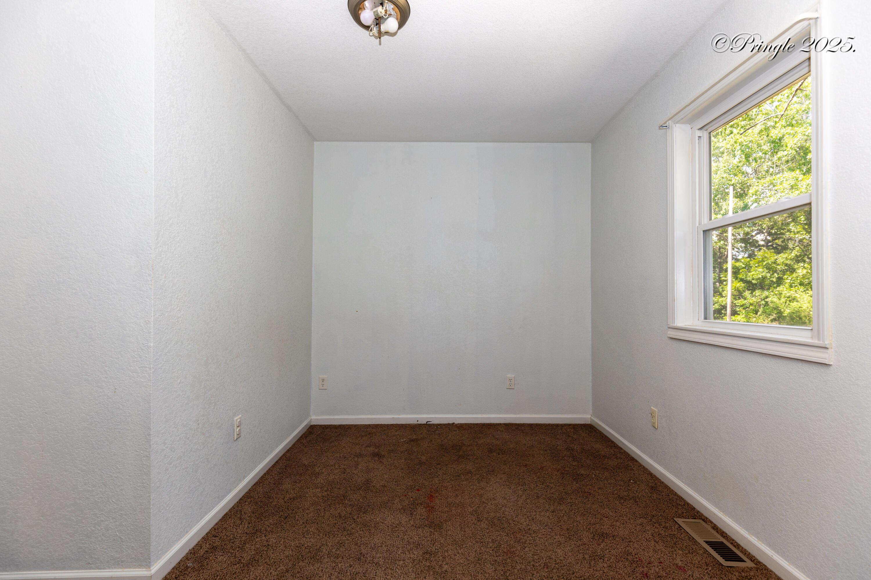 916 Kansas Street Property Photo 14