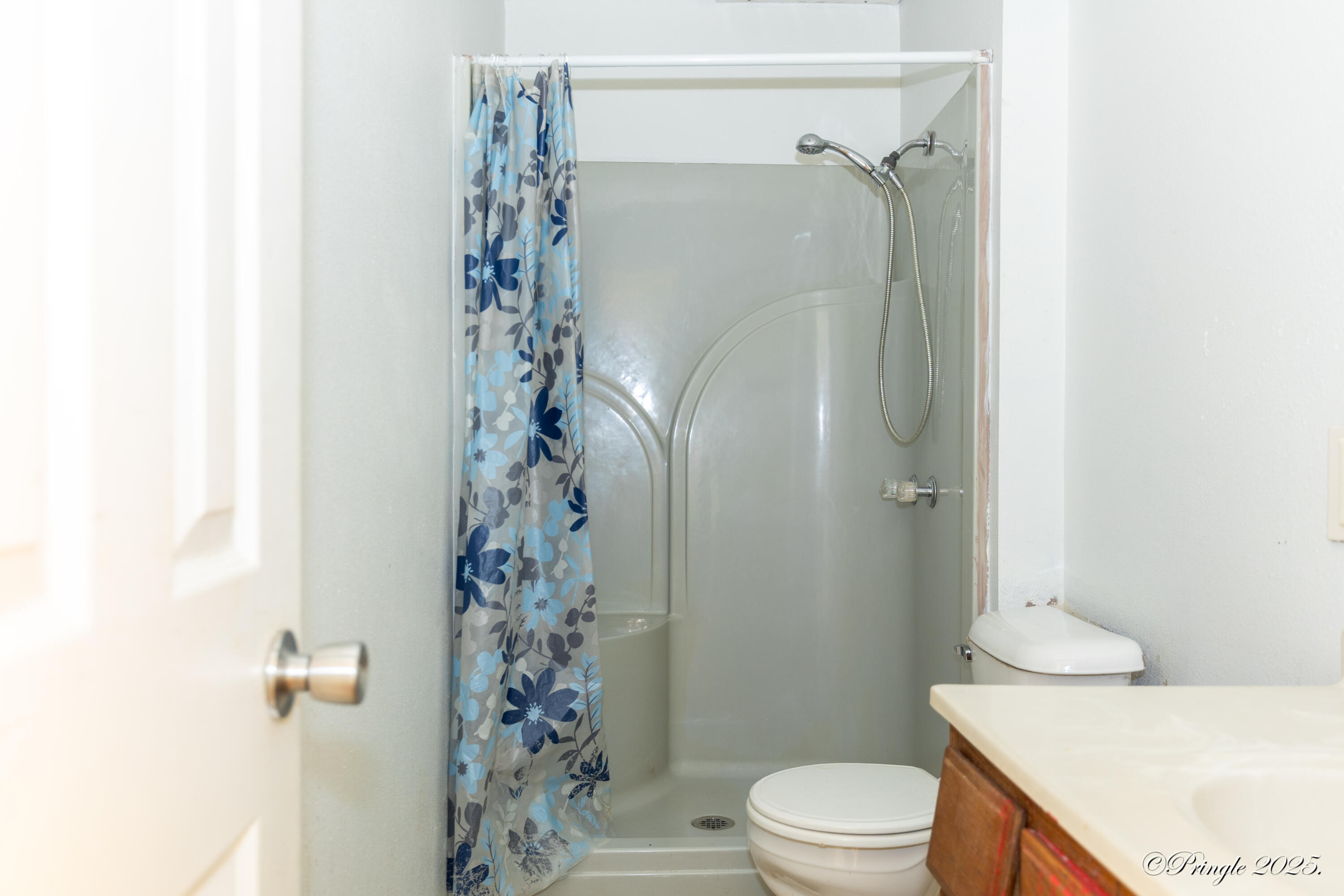 916 Kansas Street Property Photo 32