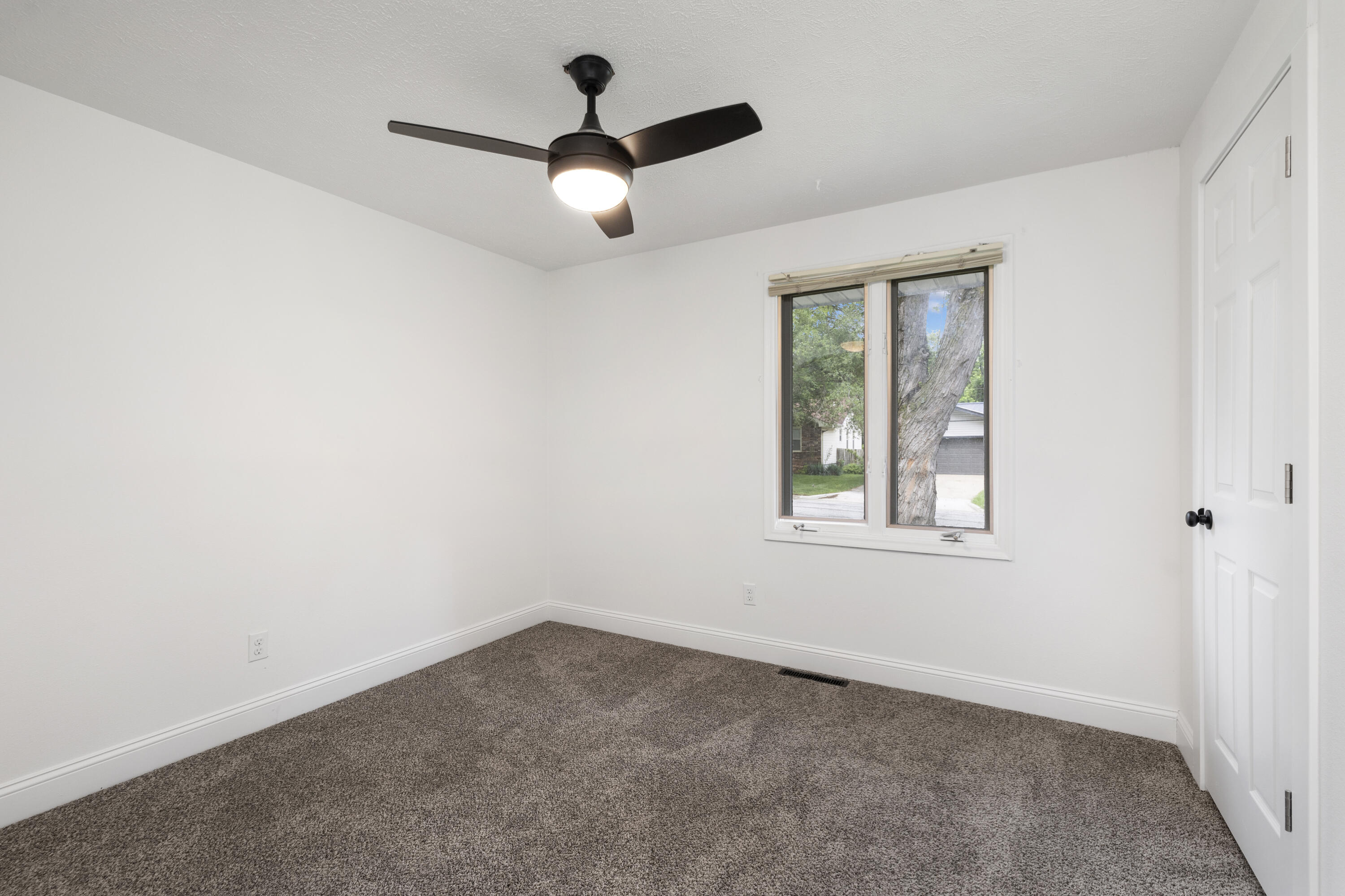 4959 South Mccann Avenue Property Photo 11
