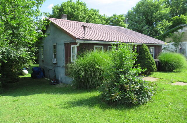 231 East Marshfield Street Property Photo 2