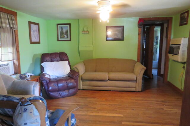231 East Marshfield Street Property Photo 3
