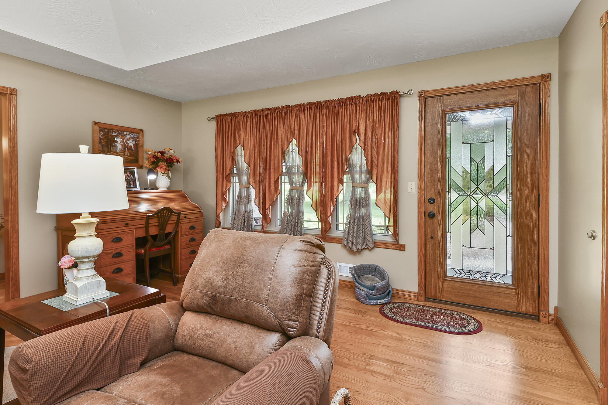 615 West Mchenry Avenue Property Photo 14